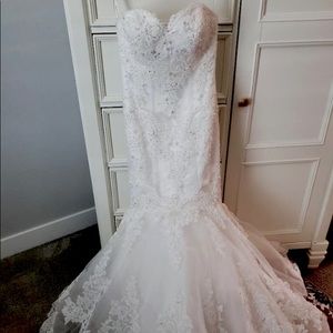 Wedding dress